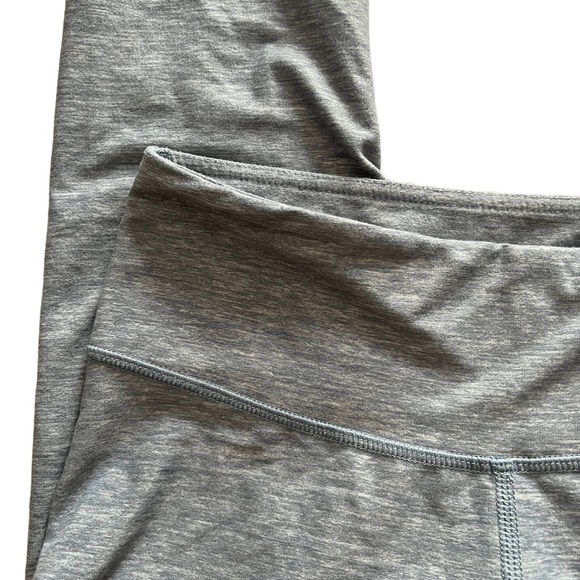 EUC Lululemon Wunder Under Crop III Heathered Denim Sz4 - Picture 6 of 8